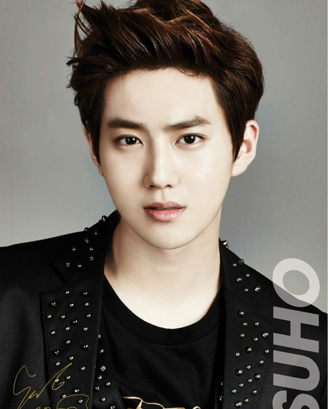 Ли сухо имя. Сухо EXO. Сухо из EXO. Suho EXO 2013. Сухо актер корейский.