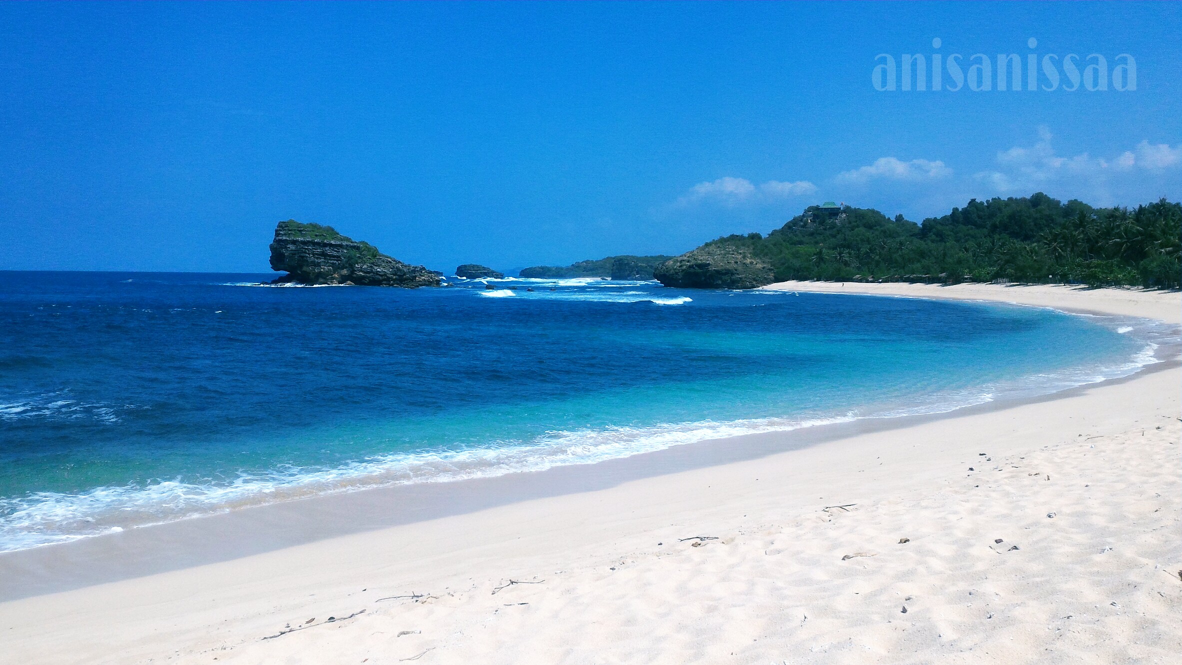 Blue Love Loc Pantai Watu Karung Pacitan Jawa Tim