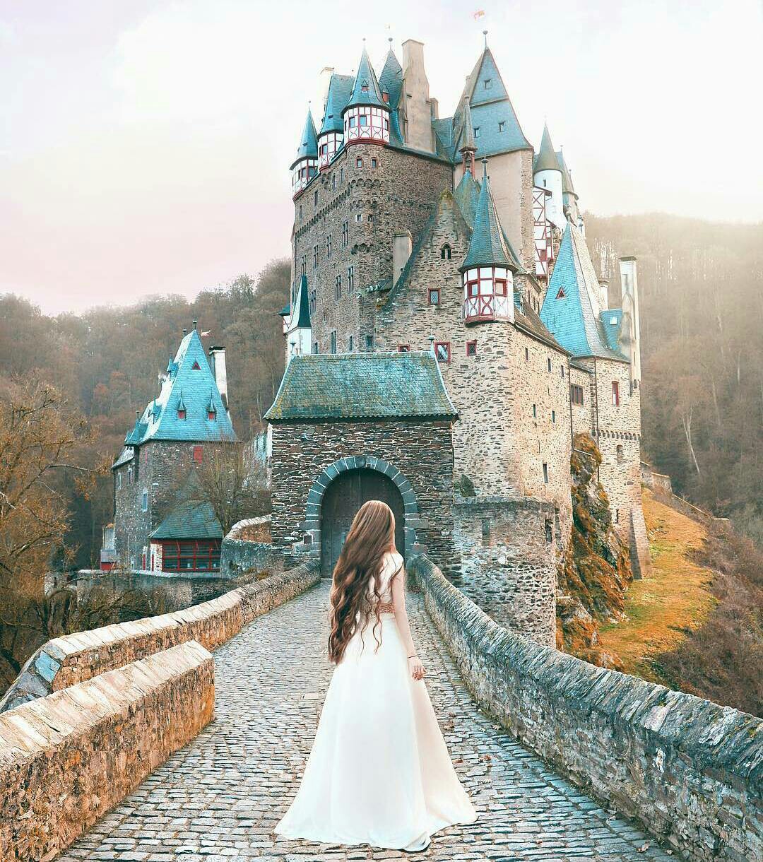 This visual is about queen castle people photography freetoedit 😍💙💙#quee...