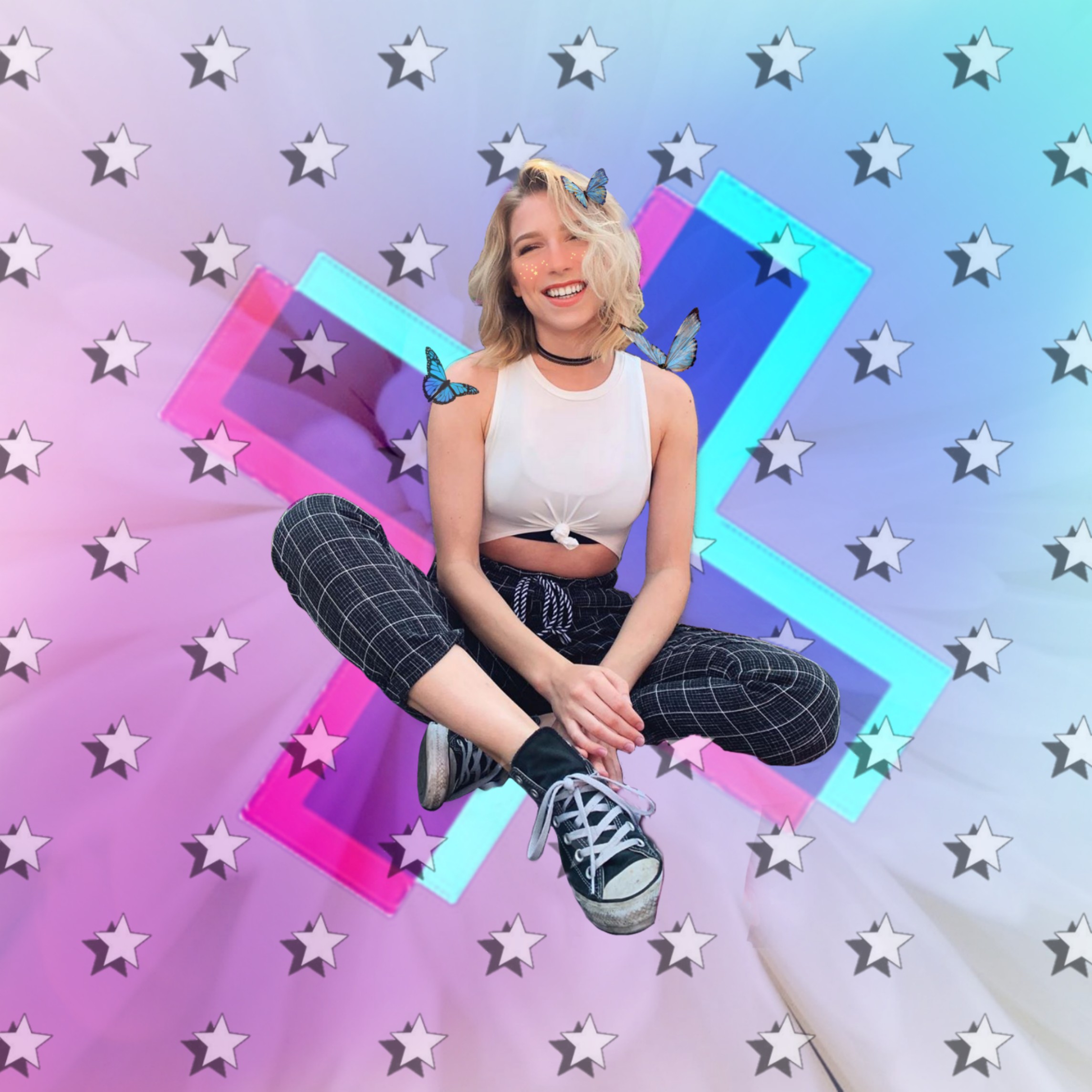 Courtney Smosh Hot - qh2oobx