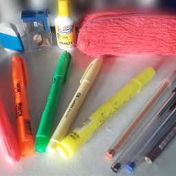 school backschool goschool pencil pencils highlighter pens pen colorpencils colorpencil pencilbox color colors colores cores materialescolar pcschoolsupplies schoolsupplies