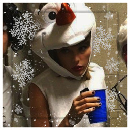 swift swiftie taytay taylorlove taylorswift picsart snow snowman snowman⛄ cristmas freetoedit srcsilversnowflakes silversnowflakes