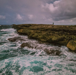 hawaii ocean standing man cliff scenery freetoedit