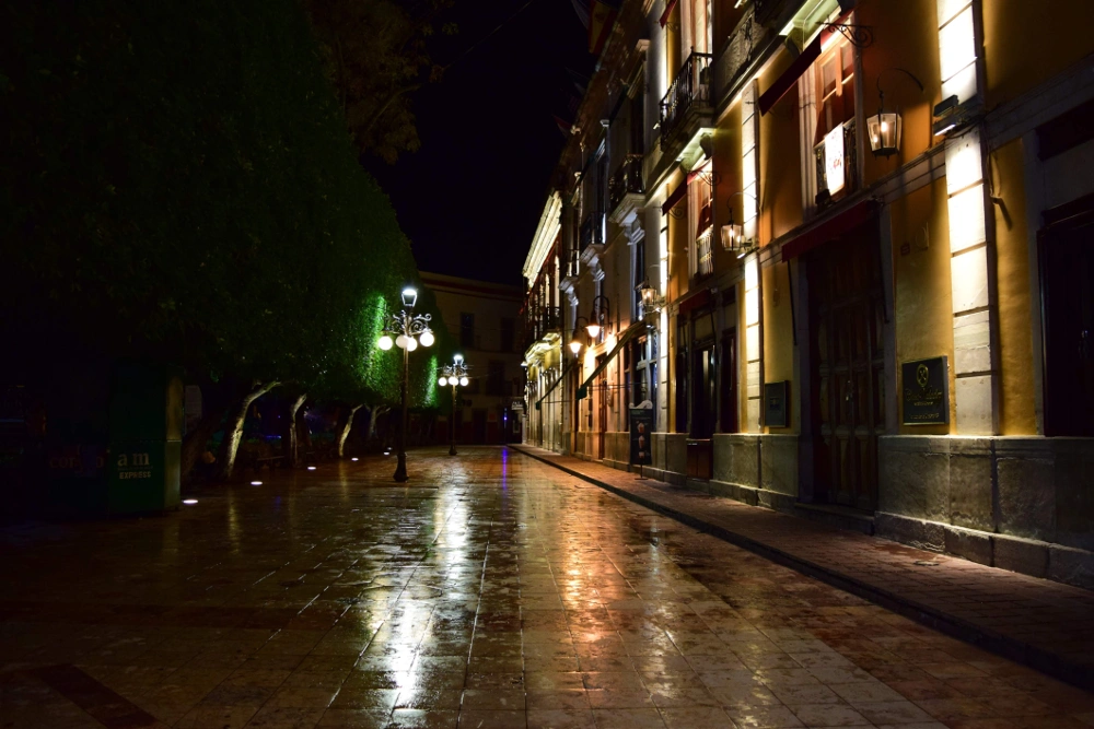 Travel México #lluvia #noche