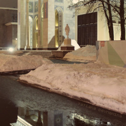 moscow rain puddle evening