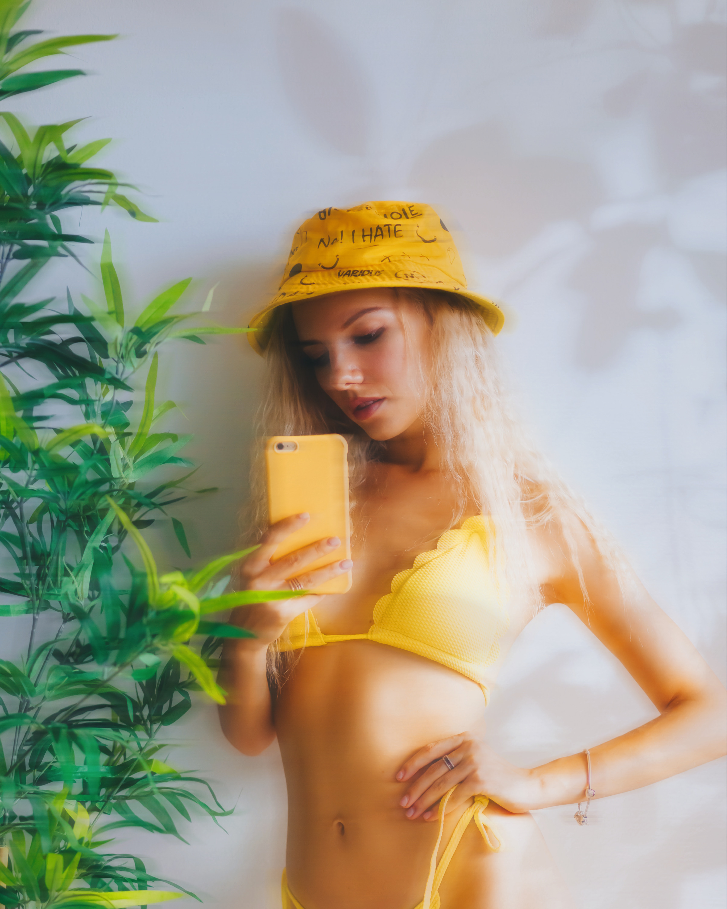 #coconutgirl #summer #blur #blurryedit #blureffect #selfie #motion blur #mask #mask 